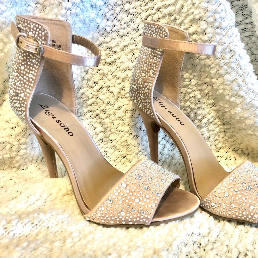 ZigiSoho Rhinestone Stiletto SZ 5.5